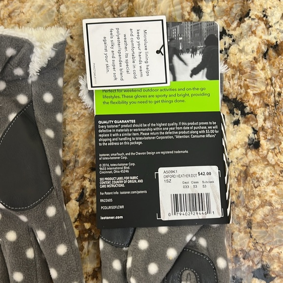 NWT ISOTONER gloves Smart Touch - Picture 3 of 6